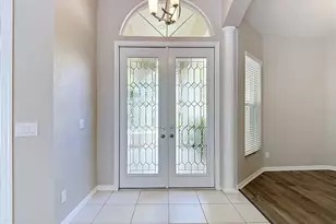 10221 Garden Alcove Dr, Tampa, FL 33647 - Photo 6