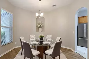 10221 Garden Alcove Dr, Tampa, FL 33647 - Photo 12