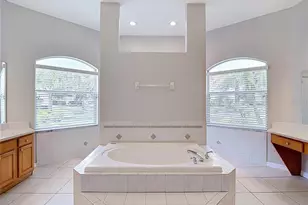 10221 Garden Alcove Dr, Tampa, FL 33647 - Photo 30