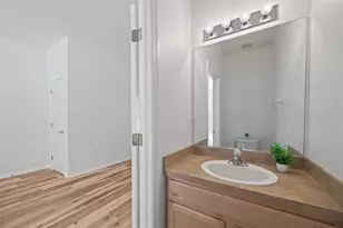 11608 Declaration Dr, Tampa, FL 33635 - Photo 10