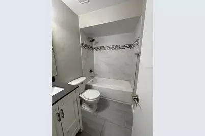 4711 Grove Point Drive, Tampa, FL 33624 - Photo 20