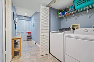 803 Fairwood Ln, Clearwater, FL 33759 - Photo 32