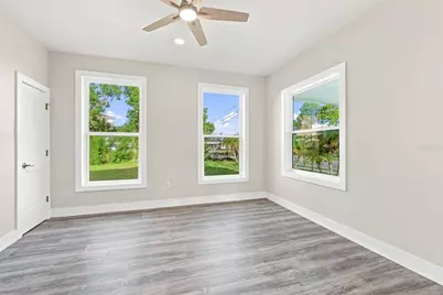 112 E Martin Luther King Jr Drive, Tarpon Springs, FL 34689 - Photo 12