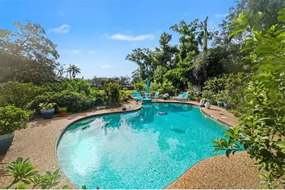 2300 Kent Drive, Largo, FL 33774 - Photo 4