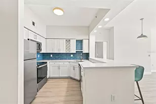 200 4th Ave S, Saint Petersburg, FL 33701 - Photo 10