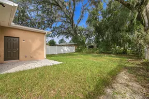 308 E Damon St, Plant City, FL 33563 - Photo 8