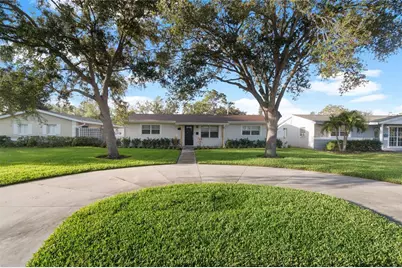 782 41st Avenue NE, Saint Petersburg, FL 33703 - Photo 1