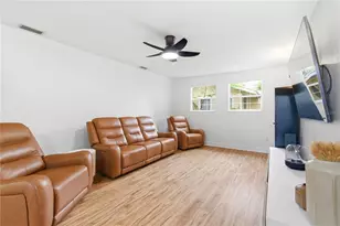 2710 16th Ave N, Saint Petersburg, FL 33713 - Photo 8