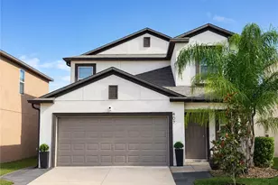 407 Royal Empress Dr, Ruskin, FL 33570 - Photo 2