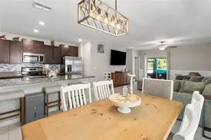 407 Royal Empress Dr, Ruskin, FL 33570 - Photo 12