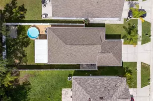 30516 Birdhouse Dr, Wesley Chapel, FL 33545 - Photo 4
