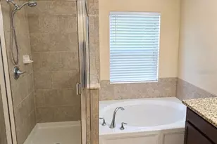8018 Cherry Branch Dr, Ruskin, FL 33573 - Photo 6