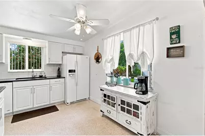 11610 116th Street, Seminole, FL 33778 - Photo 10