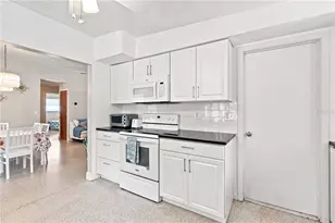 11610 116th St, Seminole, FL 33778 - Photo 12