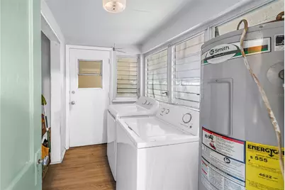 3923 Haines Road N, Saint Petersburg, FL 33703 - Photo 12