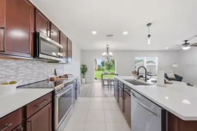 10019 Geese Trail Circle, Sun City Center, FL 33573 - Photo 8