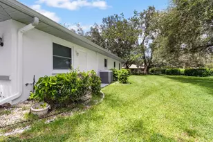 1613 Laughton Pl, Sun City Center, FL 33573 - Photo 30