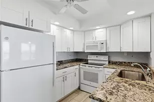 400 Island Way, Clearwater, FL 33767 - Photo 12