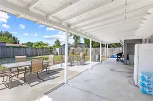 2313 E 111th Ave, Tampa, FL 33612 - Photo 30