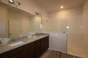 2853 Marrakesh Ln, Sarasota, FL 34234 - Photo 12