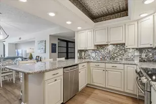 1430 Gulf Blvd, Clearwater Beach, FL 33767 - Photo 8