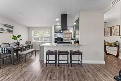 9009 1st Street NE, Saint Petersburg, FL 33702 - Photo 12
