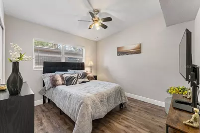 9009 1st Street NE, Saint Petersburg, FL 33702 - Photo 20