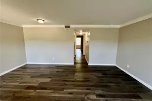 2000 World Pkwy Blvd, Clearwater, FL 33763 - Photo 8