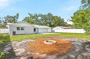 8011 Fountain Ave, Tampa, FL 33615 - Photo 6