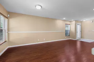 2916 Royal Tuscan Ln, Valrico, FL 33594 - Photo 12