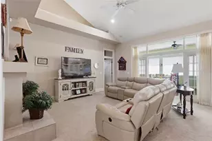 5649 Beech St, Zephyrhills, FL 33542 - Photo 14