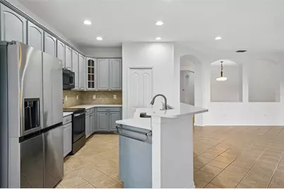 1810 Mira Lago Circle, Ruskin, FL 33570 - Photo 12