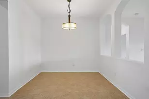 1810 Mira Lago Cir, Ruskin, FL 33570 - Photo 32