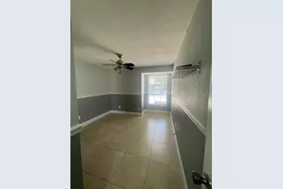 8524 Catalina Drive, Tampa, FL 33615 - Photo 16