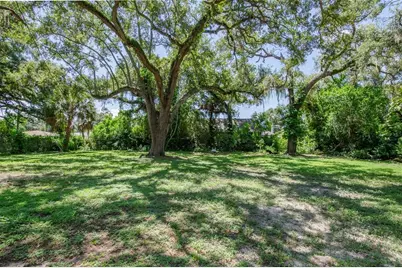 1510 22nd Avenue S, Saint Petersburg, FL 33705 - Photo 2