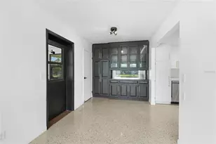 2723 Lynnhurst St, Sarasota, FL 34239 - Photo 6