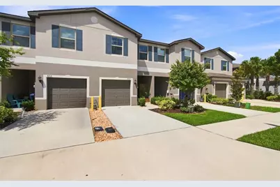 8217 Crescent Oaks Drive, New Port Richey, FL 34655 - Photo 2