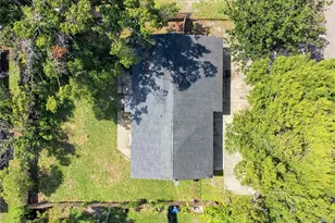 802 Papaya Dr, Tampa, FL 33619 - Photo 6
