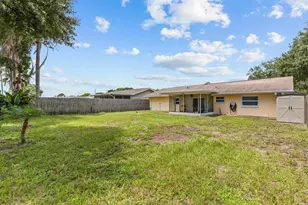 1707 Hibiscus Cir N, Oldsmar, FL 34677 - Photo 32