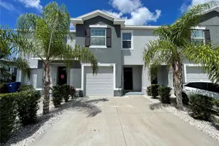 2883 Peony Pr Ln, Wesley Chapel, FL 33543 - Photo 1