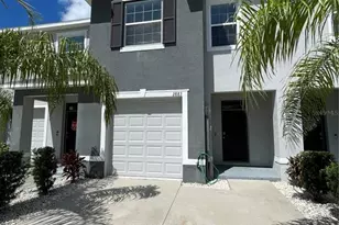 2883 Peony Pr Ln, Wesley Chapel, FL 33543 - Photo 4