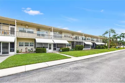 4001 58th Street N #5S, Kenneth City, FL 33709 - Photo 4