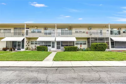 4001 58th Street N #5S, Kenneth City, FL 33709 - Photo 2