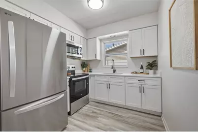 209 SE Monroe Circle N, Saint Petersburg, FL 33703 - Photo 10