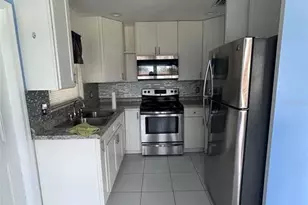 815 Juniper Ln, Melbourne, FL 32901 - Photo 6