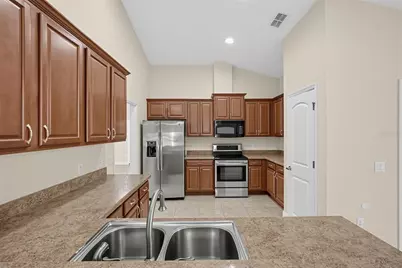 1170 Kittansett Lane, Auburndale, FL 33823 - Photo 10
