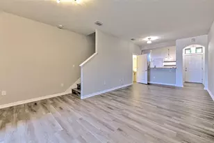 5116 Bay Isle Cir, Clearwater, FL 33760 - Photo 10