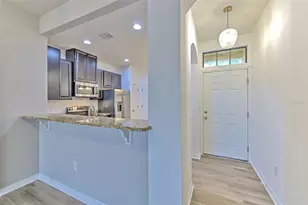 5116 Bay Isle Cir, Clearwater, FL 33760 - Photo 4