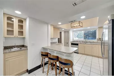 6301 Newtown Circle #1A4, Tampa, FL 33615 - Photo 10