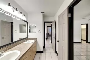6301 Newtown Cir, Tampa, FL 33615 - Photo 42
